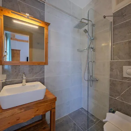 Отель Candle Light *