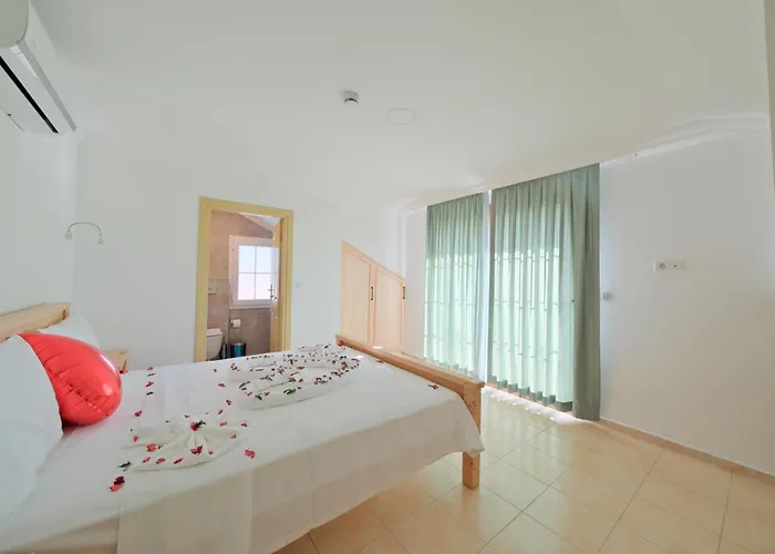 Candle Light Hotell *